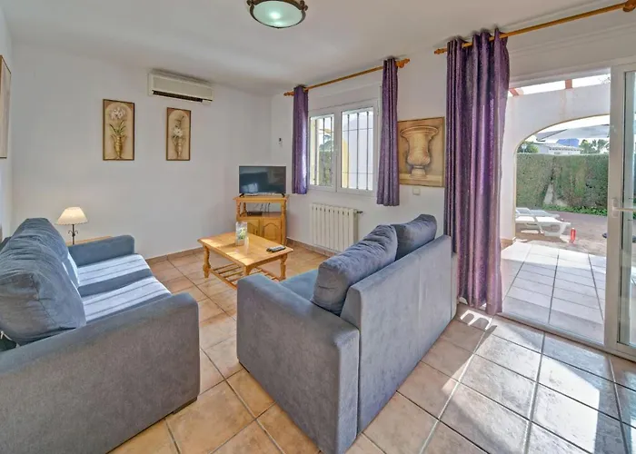 Puerta De 8 By Interhome Nyaraló